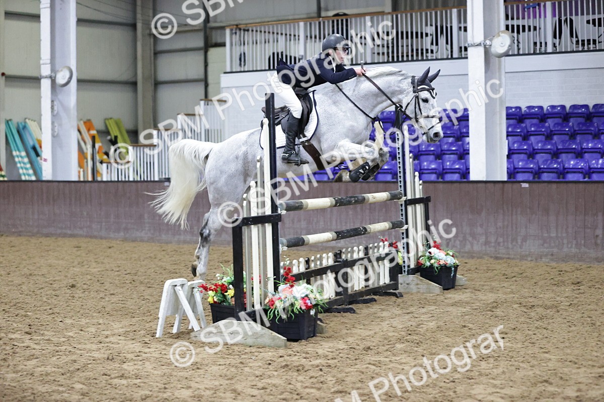 SBM_001406 - Class 4 - Senior Newcomers/ 1.10m Open