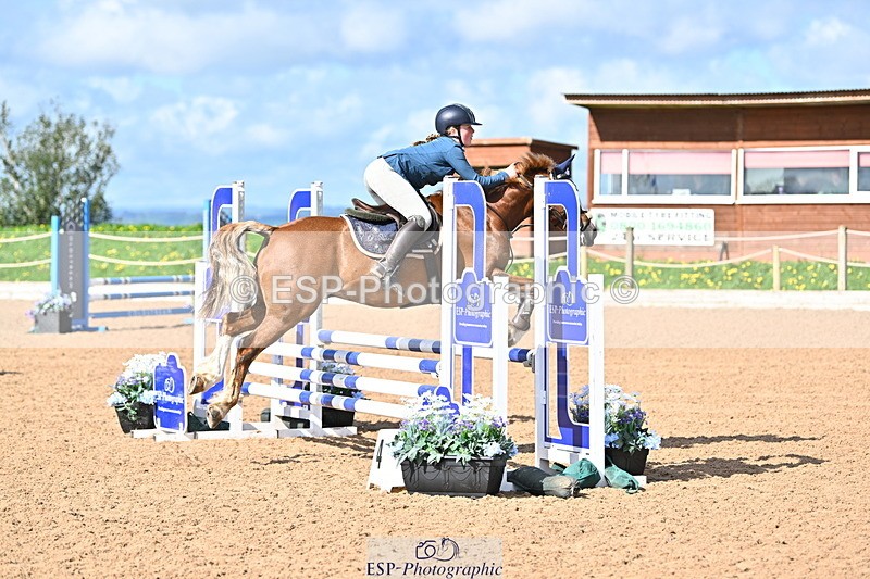 240504A-094525-00960 - Cls 1 Pony Intro 70cm