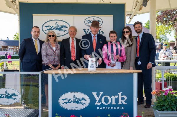 160525-Race 6-Bowmark-6653 - Race 6 4.55pm Darley EBF 'Confined' Novice Stakes