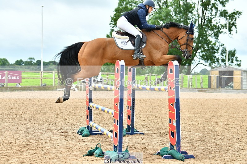 230805A-120636-00333 - Cls 3 Snr Foxhunter & 1.20m Open