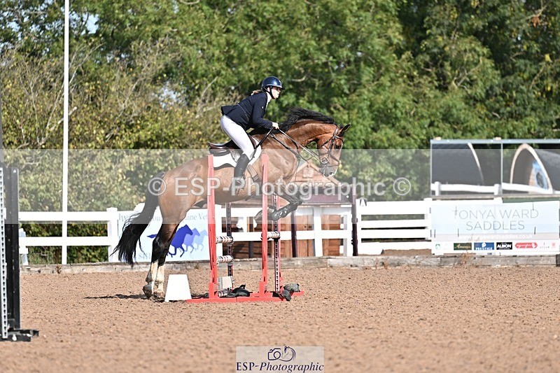 260812-095802-00134 - Cls 2 British Novice and 90cm