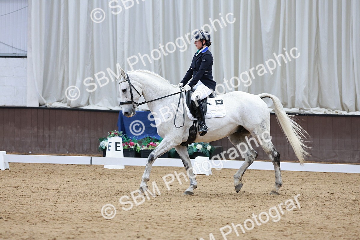 SBM_009887 - Class 6b - Novice 6 - 12.40-13.43