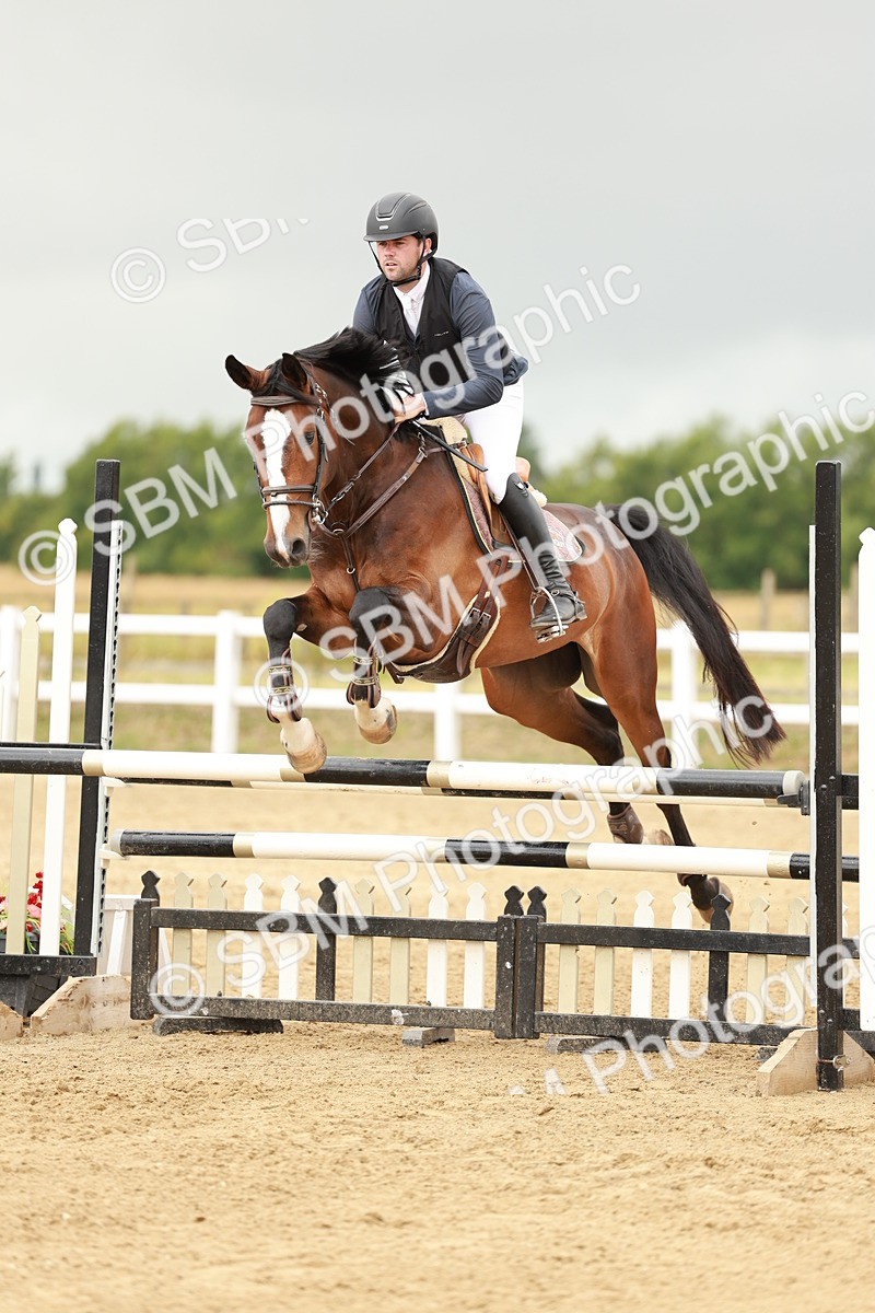 SBM_006994 - Class 2 - Senior Discovery - 1.00m Open