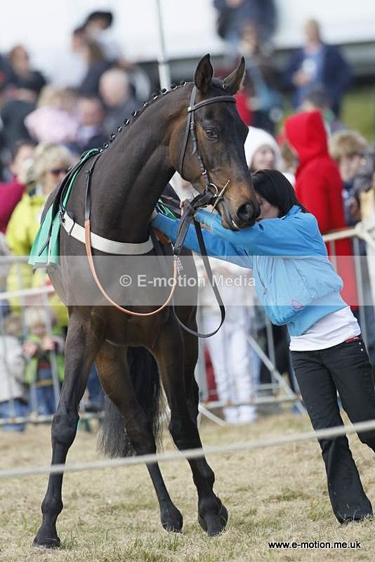  GRD 030510 100 - Guernsey Race Day 03/05/10