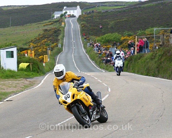  - Senior Race - TT 2010