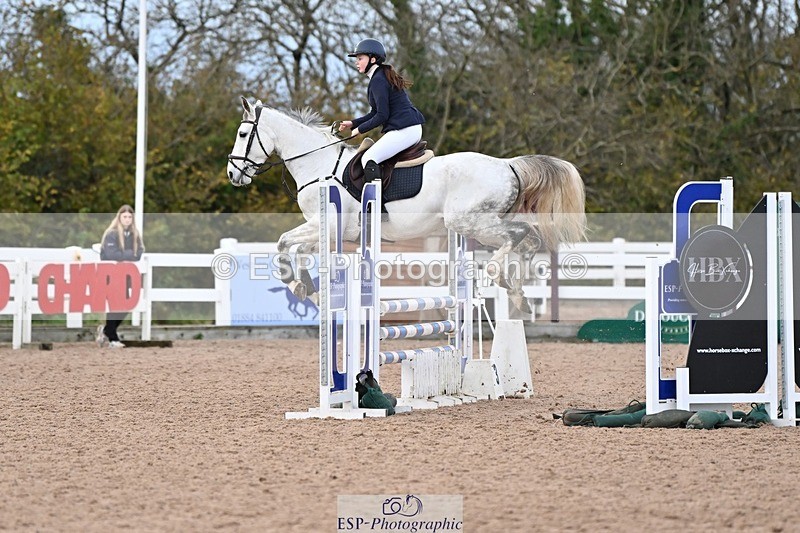 241117X-144946-05074 - Cls 19-20-21 Children on horses