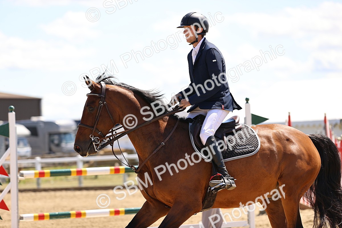 SBM_014798 - Class 15 - Senior Newcomers - 1.10m Open