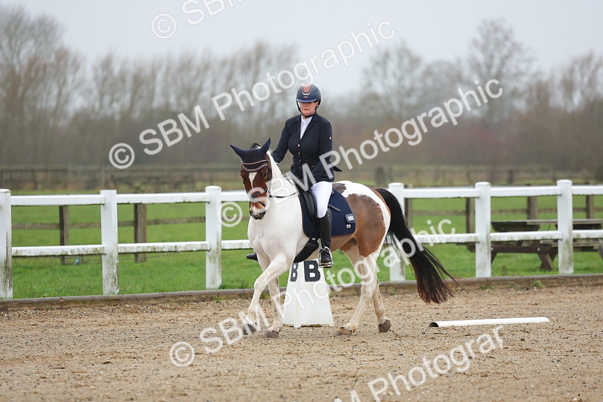 SBM_002914 - Class 6 - Novice 4