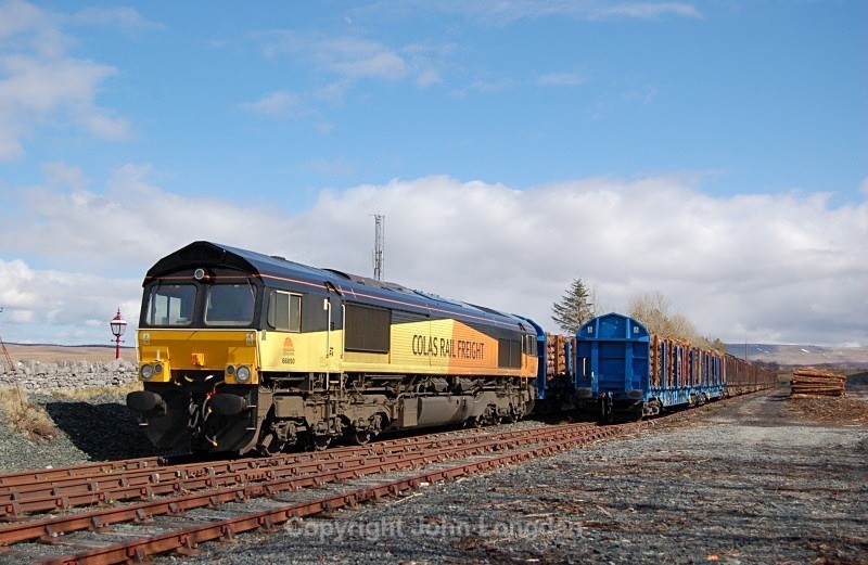 19.4.13 - 66850 6Z70 (cancelled) Ribblehead - Chirk, Ribblehead siding - Ribblehead sidings