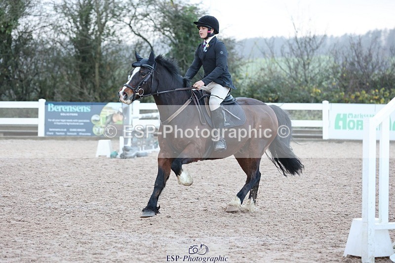 241201X-142948-01823 - Cls Children on Horses