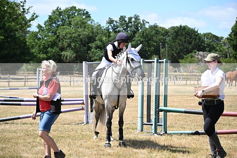 WJ6_5994 - Class 13 Novice 60cm