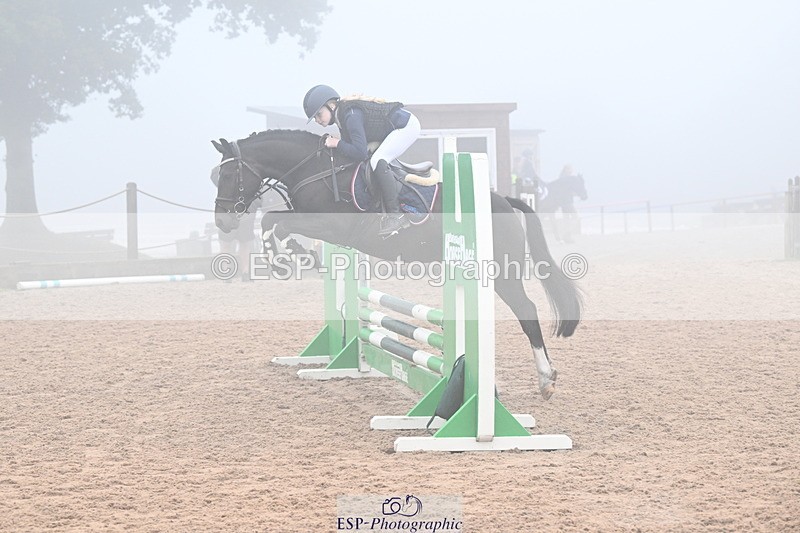 240907A-092405-00100 - Cls 1 Pony Intro 70cm