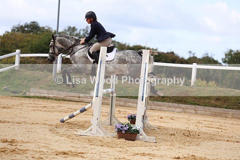 3E7A2057 - Class 4: Senior British Novice/90cm open
