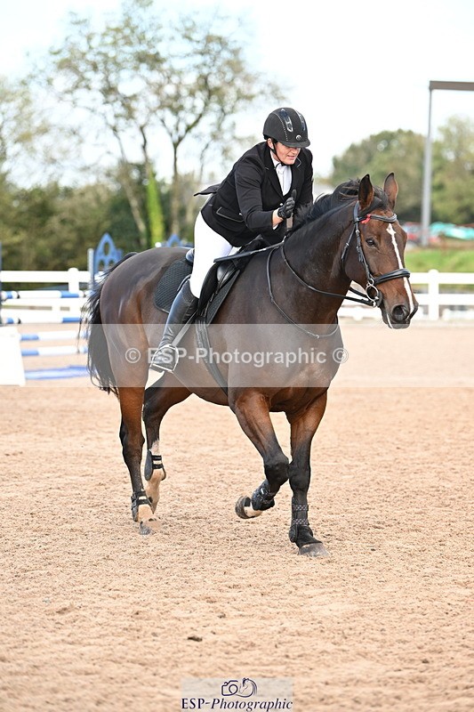 241023A-135319-00918 - Cls 4 Newcomers and 1.10m Open