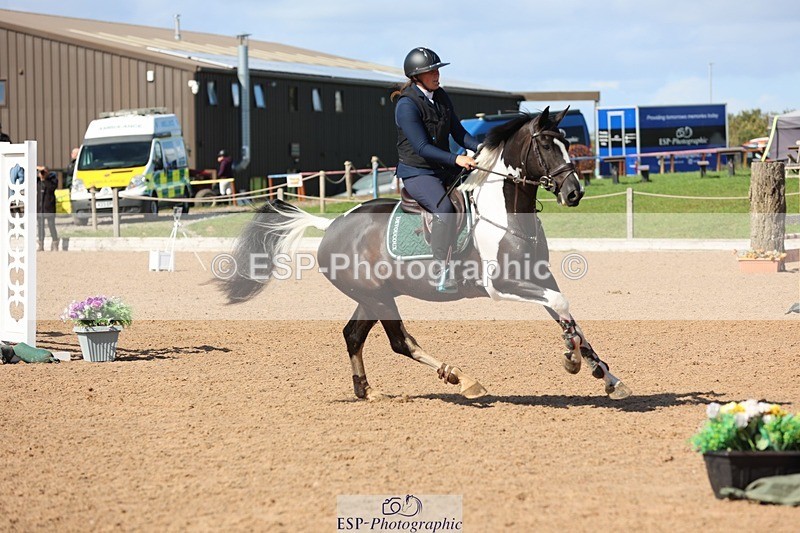 250911-144706-02545 - Cls 5 Chard Snr 90cm Speed Derby