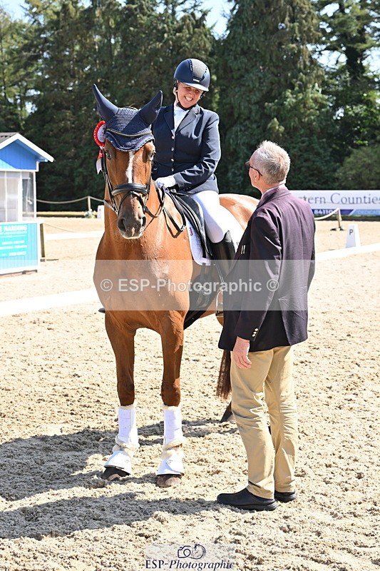 250810A-153159-08117 - Adv Medium SILVER Presentations