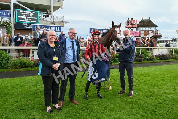 131023-Race 4-Hafeet Alain-7971 - Race 4 3.50pm William Hill Autumn Mile Handicap