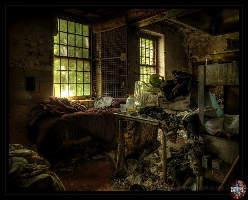 Abandoned State Hospital - Matthew Christopher's Abandoned America