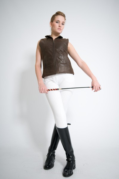 07 - EQUINE BOUTIQUE