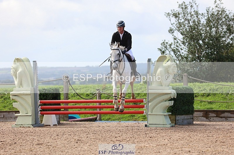 250911-140203-02295 - Cls 5 Chard Snr 90cm Speed Derby