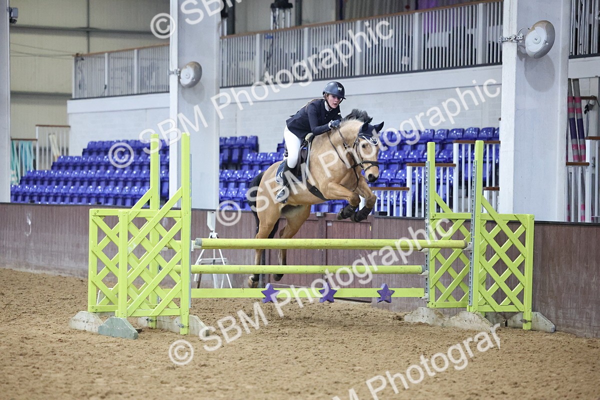 SBM_003252 - Class 11 - Blue Chip Pony Newcomers - 1.00m Open