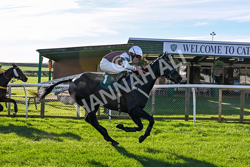 211125-Race 1-I See The Sea-6738 - Race 1