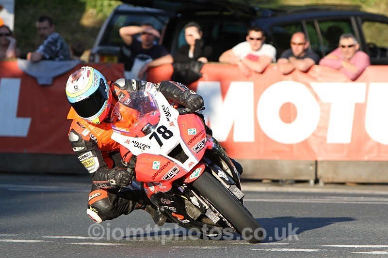  - Saturday Practice Newcomers/Supertwins