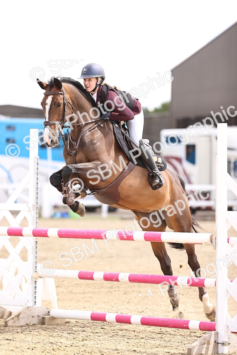 SBM_001100 - Class 5 - 1.05m Amateur Championship Qualifier