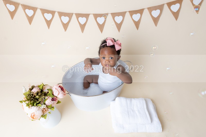  - Cake Smash Portraits
