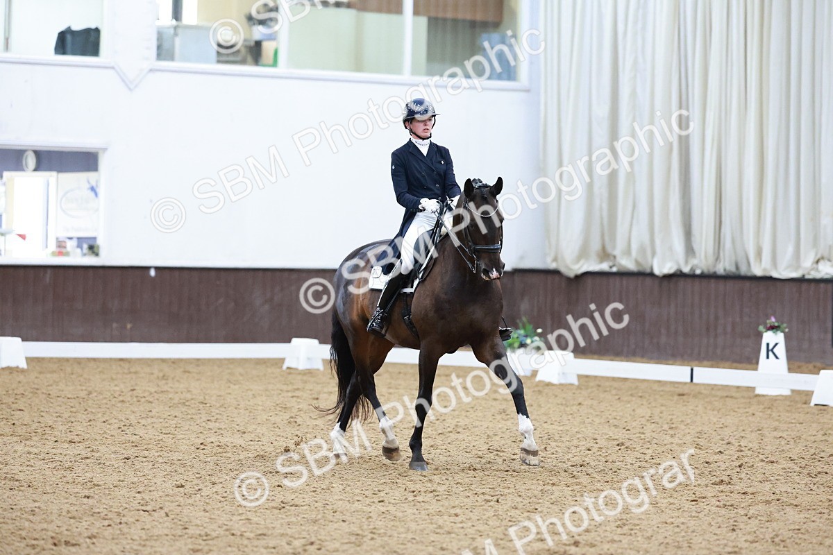 SBM_020972 - Class 13 - FEI INT I - 16.26-17.14