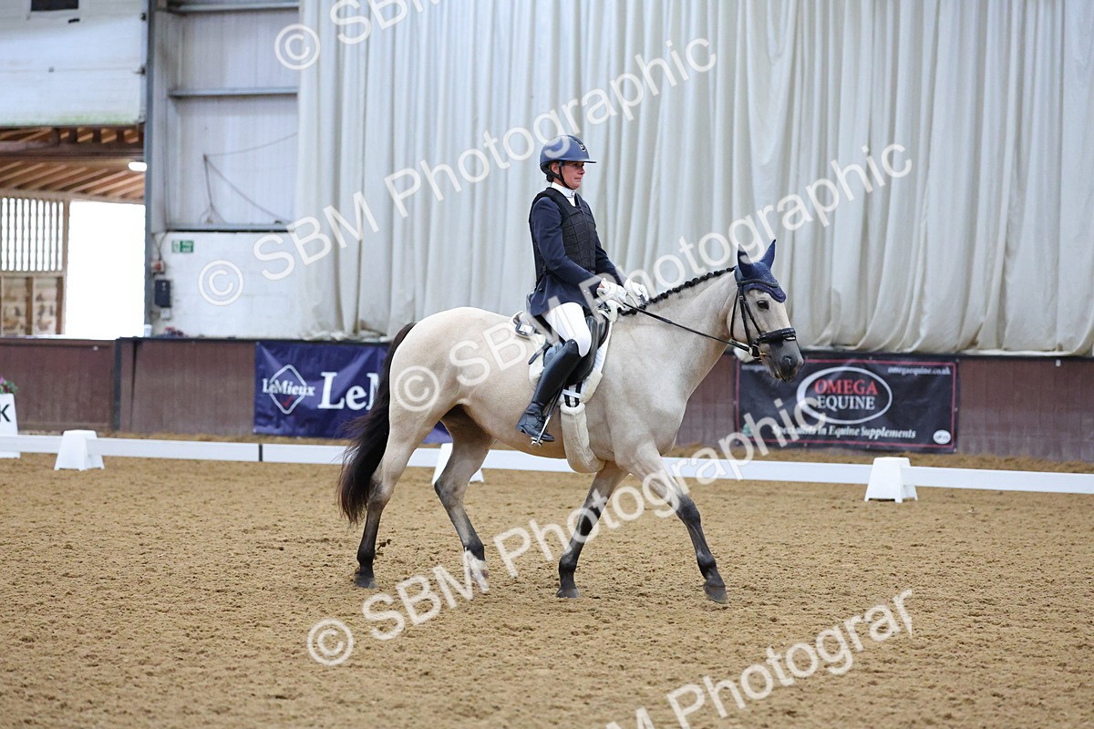SBM_000298 - Class 2 - Intro 3 Championship - 8.51-9.47