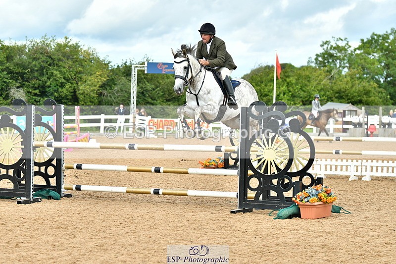 230813A-111120-11664 - Cls 40 A&B Senior Discovery & 1m Open