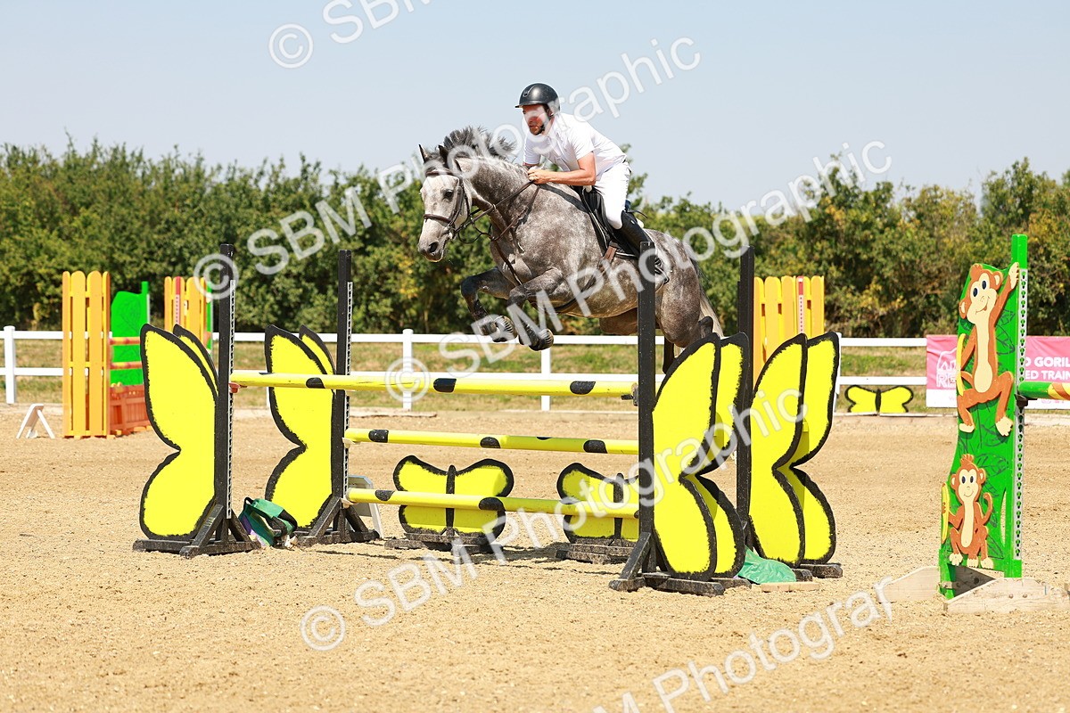 SBM_002040 - Class 5 - Senior Foxhunter - 1.20m