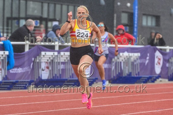 ComMast25-929887 - Track Female Set Two