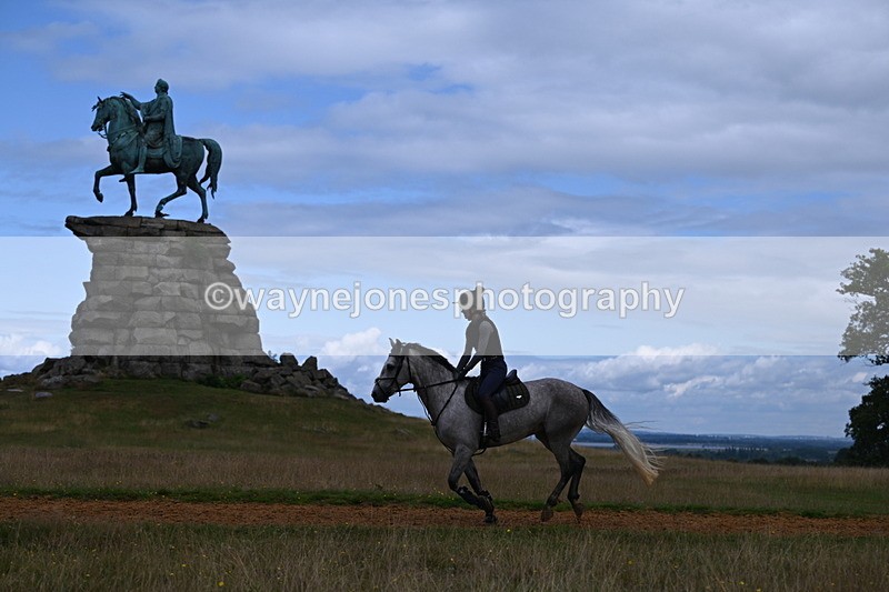 DSC_8390 - Time at Statue 13:52 to 14:33