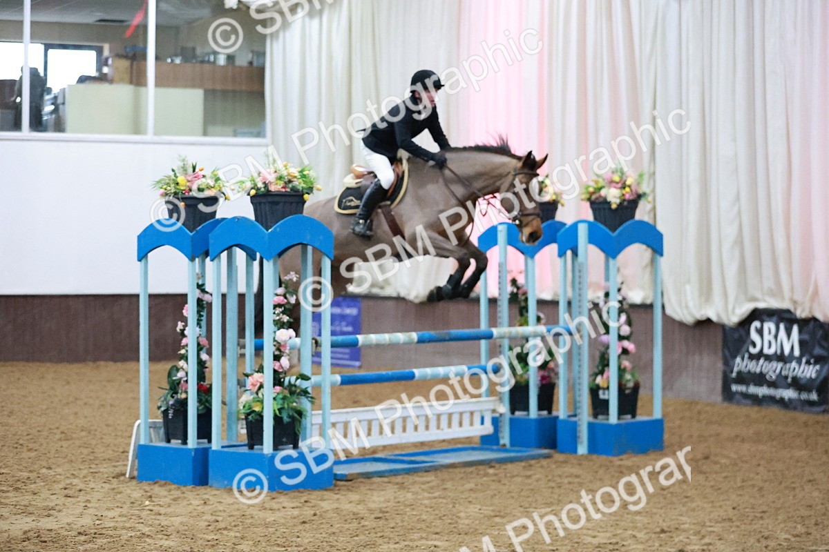 SBM_001003 - Class 4 - Senior Newcomers - 1.10m