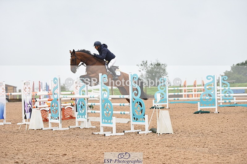 230916A-102638-03801 - Cls 14 Snr Foxhunter