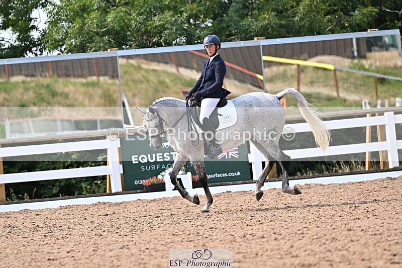 250816-145442-05492 - 149-Sophie.HawkeRAINBOW.DREAM