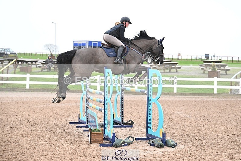 260130-131430-00519 - Cls 6 Foxhunter and 1.20m Open