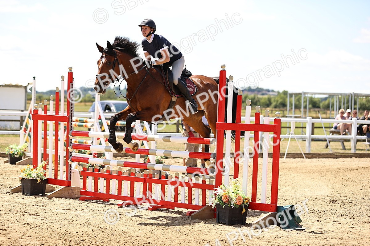 SBM_014366 - Class 15 - Senior Newcomers - 1.10m Open