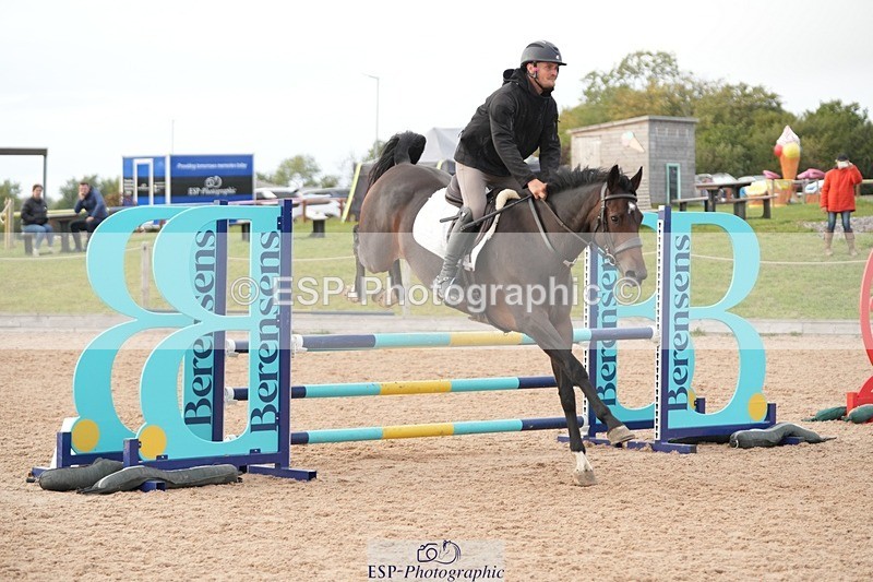 250902-180717-00707 - 90cm