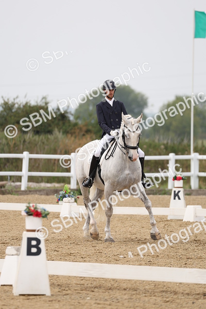 SBM_008154 - Class 10 - FEI INT I - 16.10-16.50