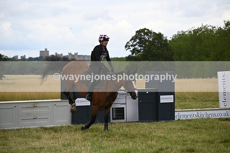 WJ6_4860 - Time at Jump 13:04 to 13:34
