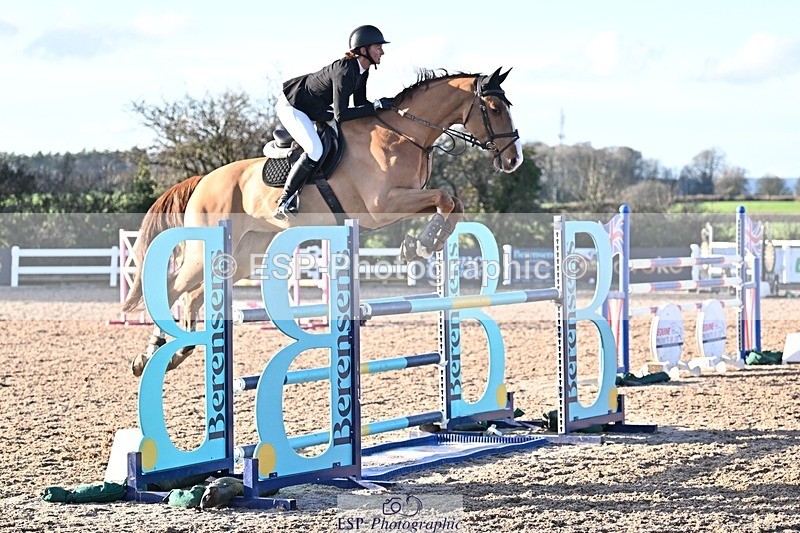 251203-140850-00798 - Cls 5 Foxhunter and 1.20m Open