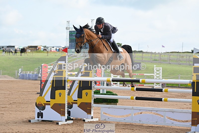 230721A-094033-04990 - Cls 2, 2 Star Small 1.30m