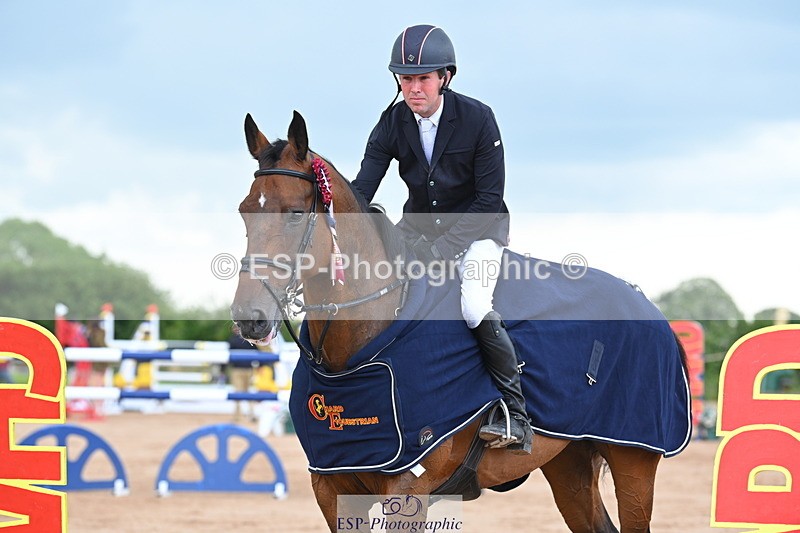 230721A-114014-05708 - Cls 6, 2 Star Medium 1.35m