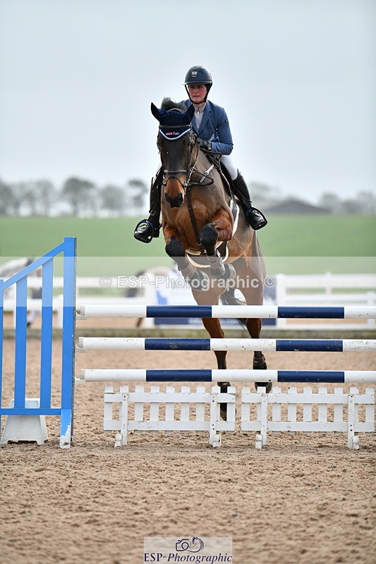 240124A-123938-00501 - Cls 3 Newcomers & 1.10m Open