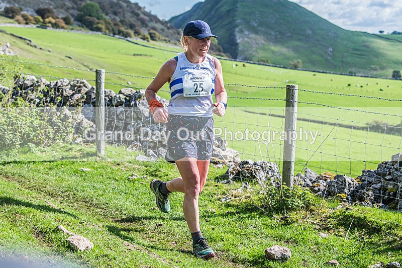 Ilam-1099 - Ilam Three Peaks Fell Race (Limestone Series) Sunday 28th September 2025