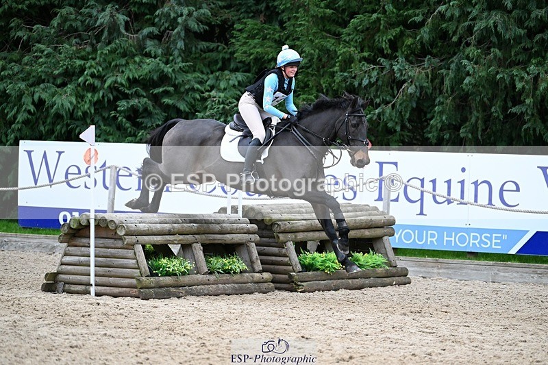 241116-141840-01925 - Cls 3 90-95cm