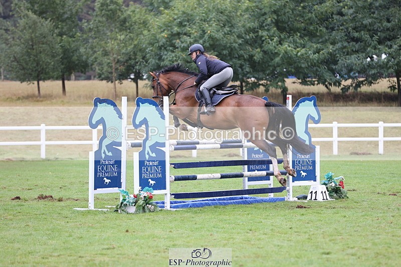 250830A-150937-07225 - Cls 16 Snr Newcomers and 1.10m Open